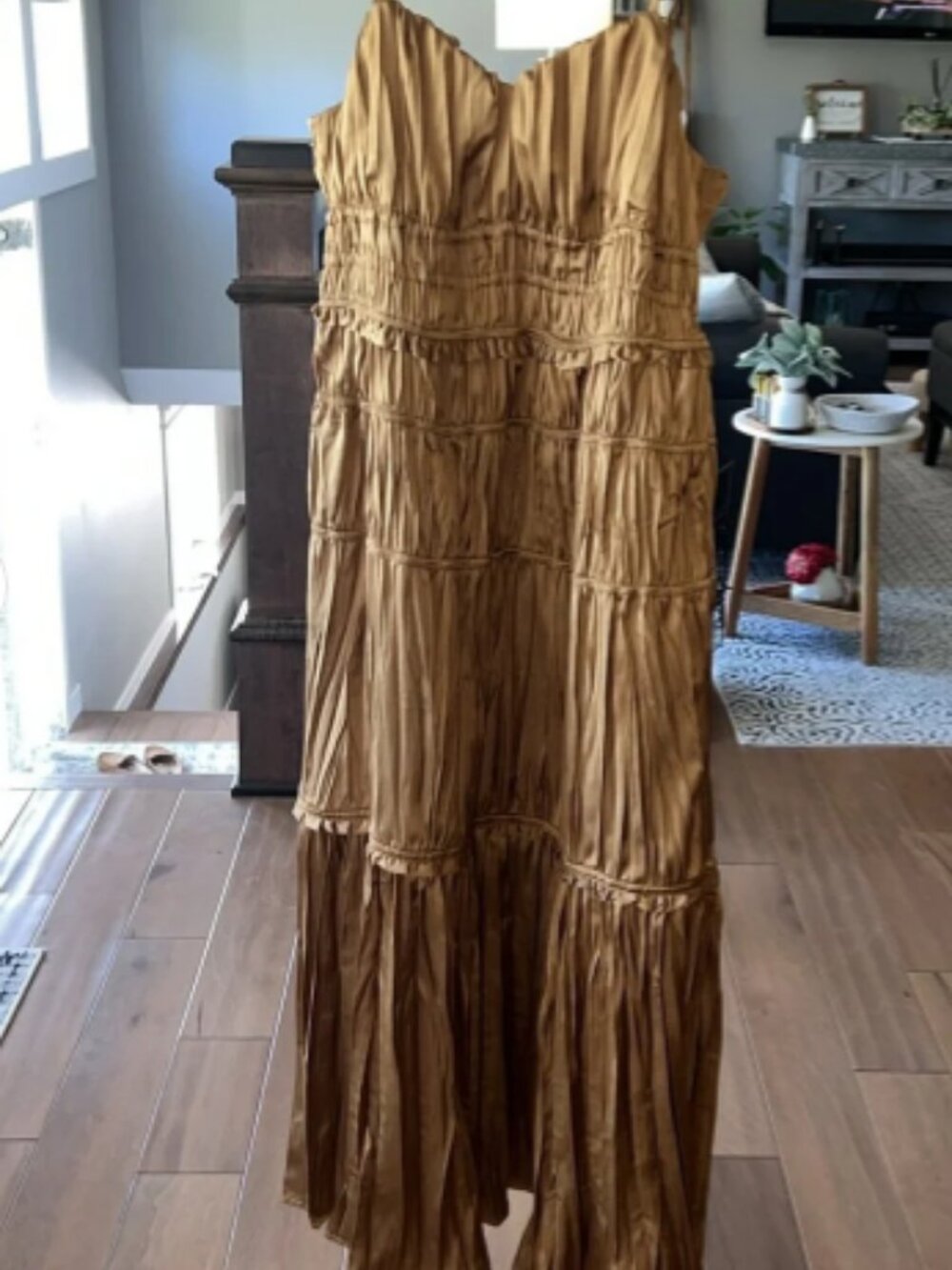 NWT Dress Forum Los Angeles Aurora Gold Pleated Satin Dress Sz Small